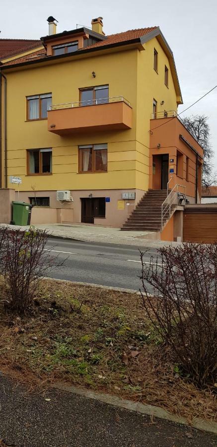 Apartman Maksimir Lux Zagreb-145M2 ภายนอก รูปภาพ
